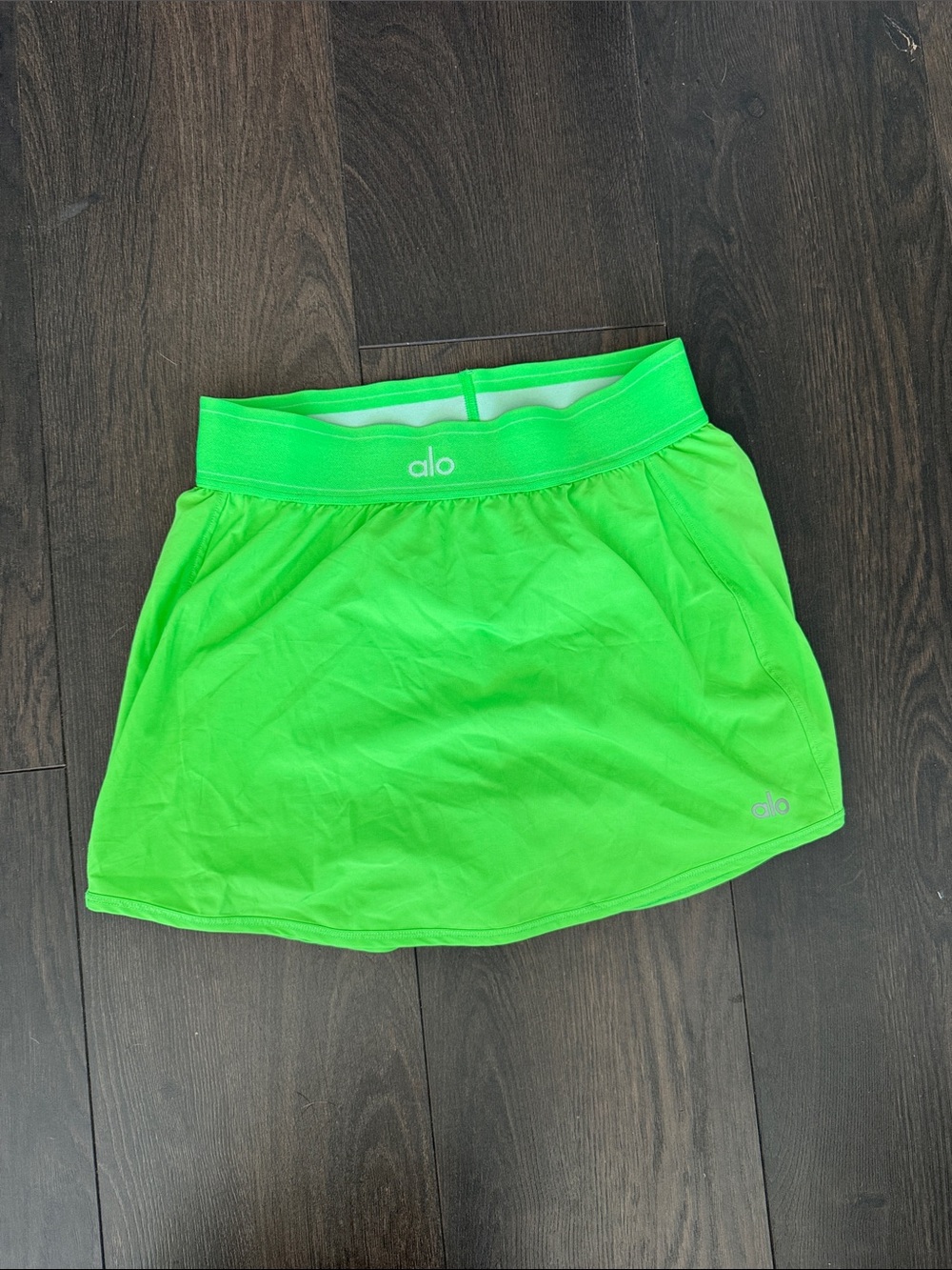 ALO YOGA Neon Green Lime Mini Skirt XS